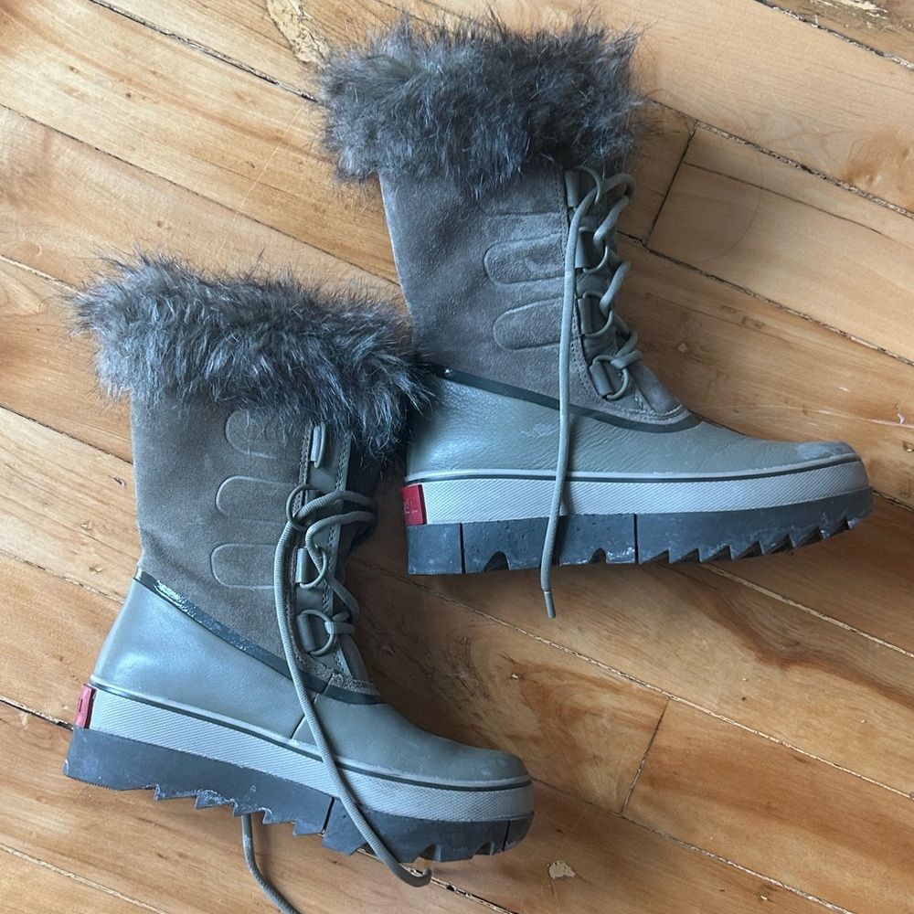 Sorel Faux Fur Sage Platform Snow Boots